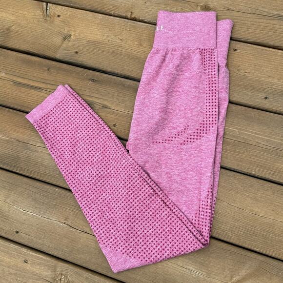 Gym Wolf size L High-Waisted Athletic Leggings - Magenta Pink - Picture 8 of 9